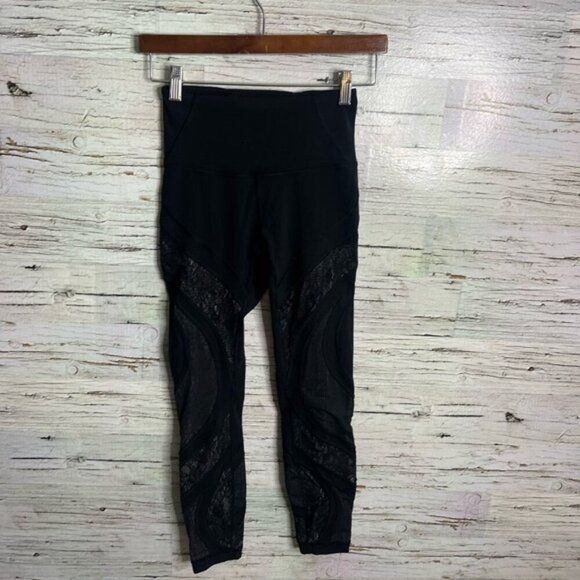 Lululemon black fast & free high rise leggings size 4 - Picture 1 of 9